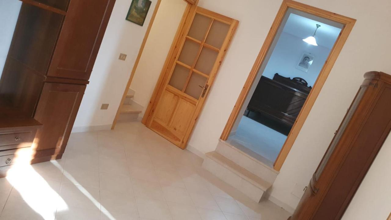 Apartamento Casa Vacanze Al Borgo Antico Aieta Exterior foto