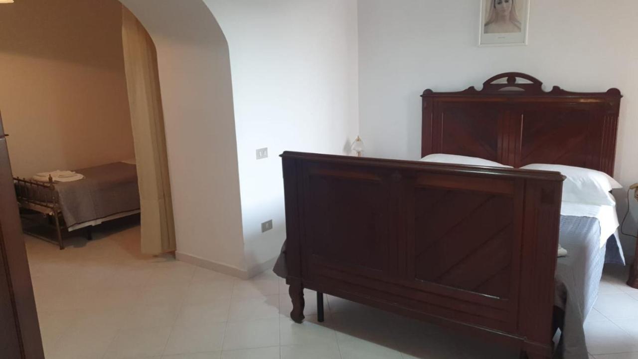 Apartamento Casa Vacanze Al Borgo Antico Aieta Exterior foto